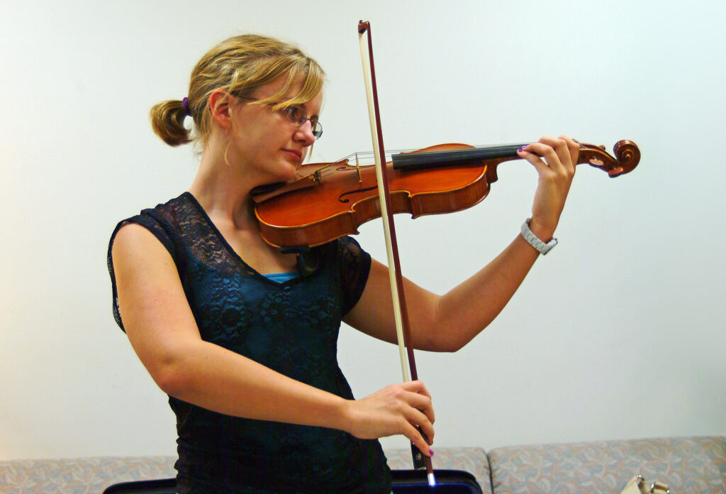 Violin student, Sarah Kasiske