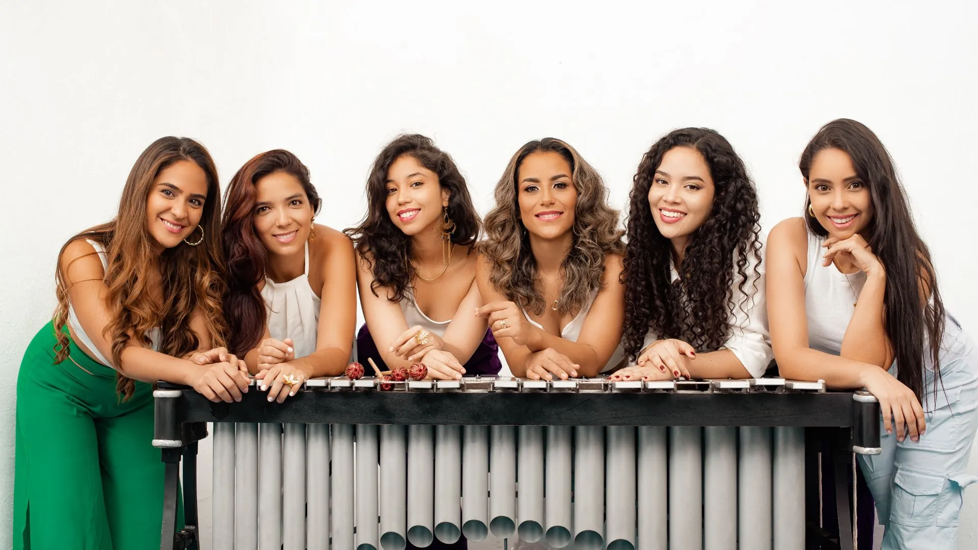 A Night of Latin Music: Las Guaracheras Live!
