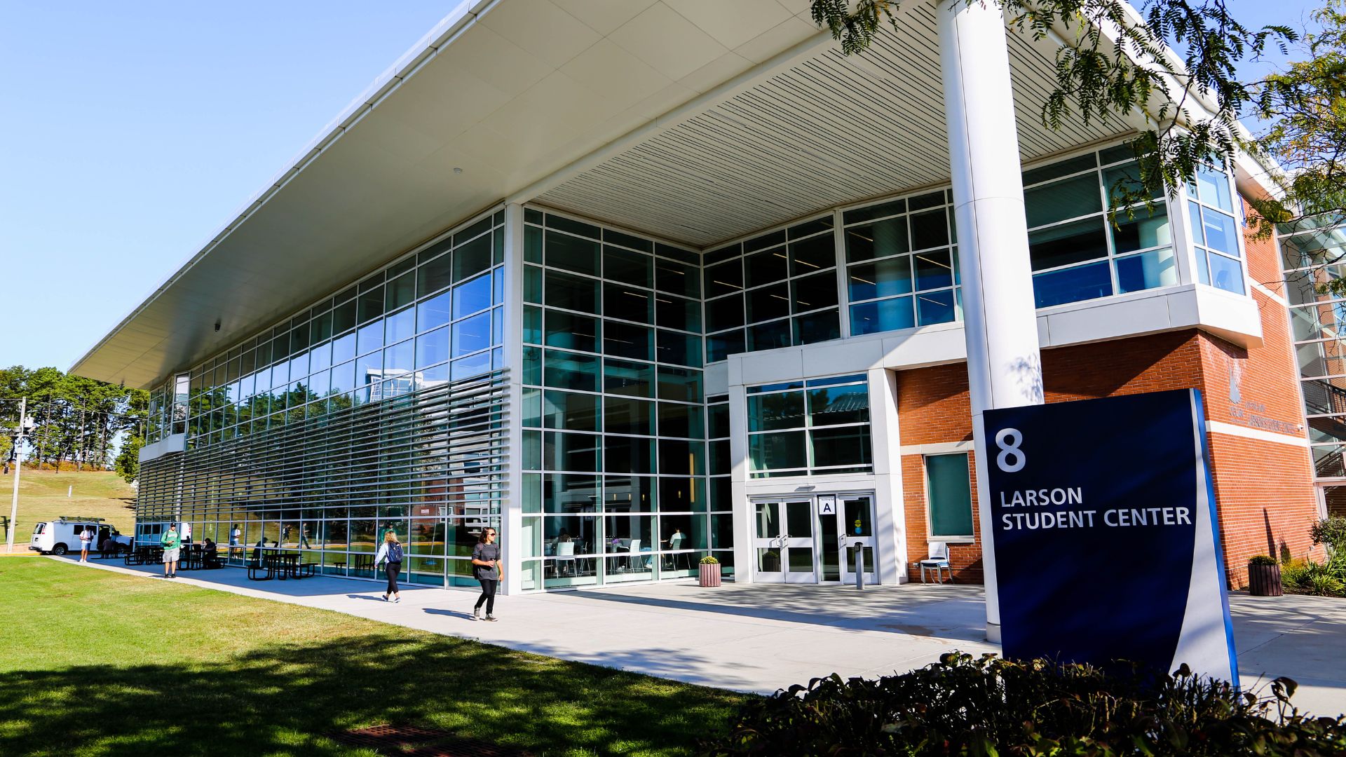Larson Campus Center front | Campus Tours | Visit our Campus