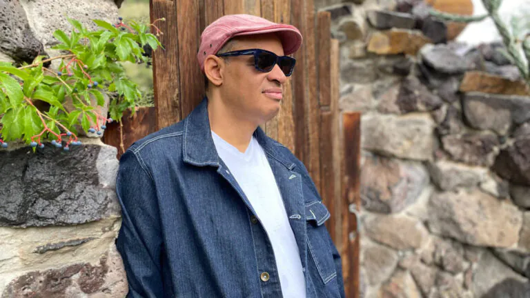 Raul Midón Takes the Stage at the Grunin Center’s Prima Theatre